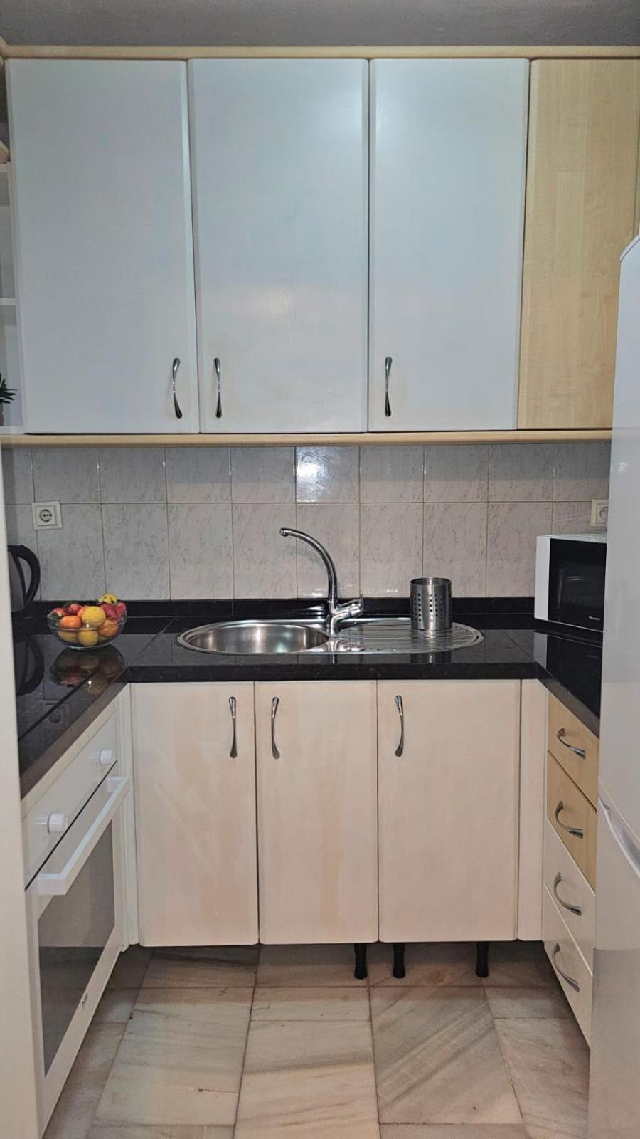 Ideal Holiday Apartment One Bedroom City Center Malaga Ngoại thất bức ảnh